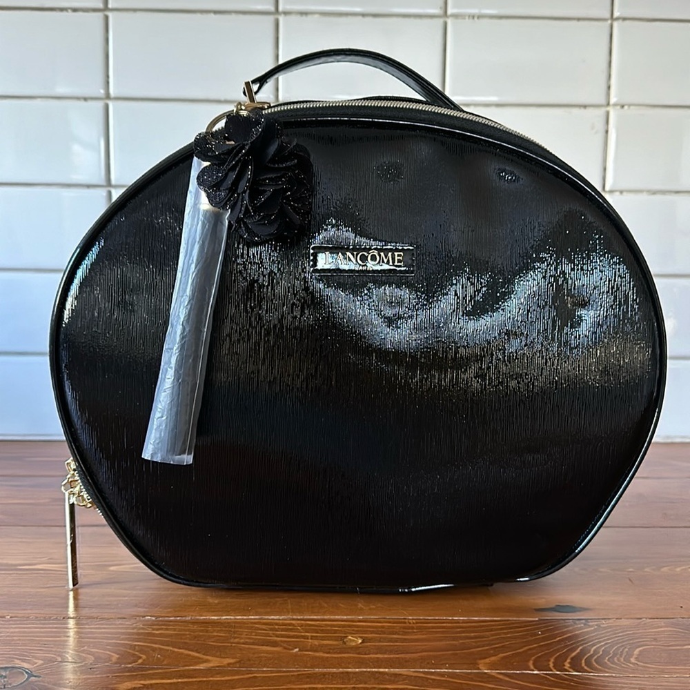 LANCÔME Paris Black Textured Patent Round Cosmetic Case with Key Ring